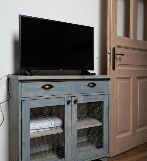 Majatalo Penzion V Poli