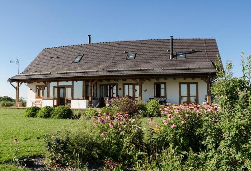 Majatalo Penzion V Poli