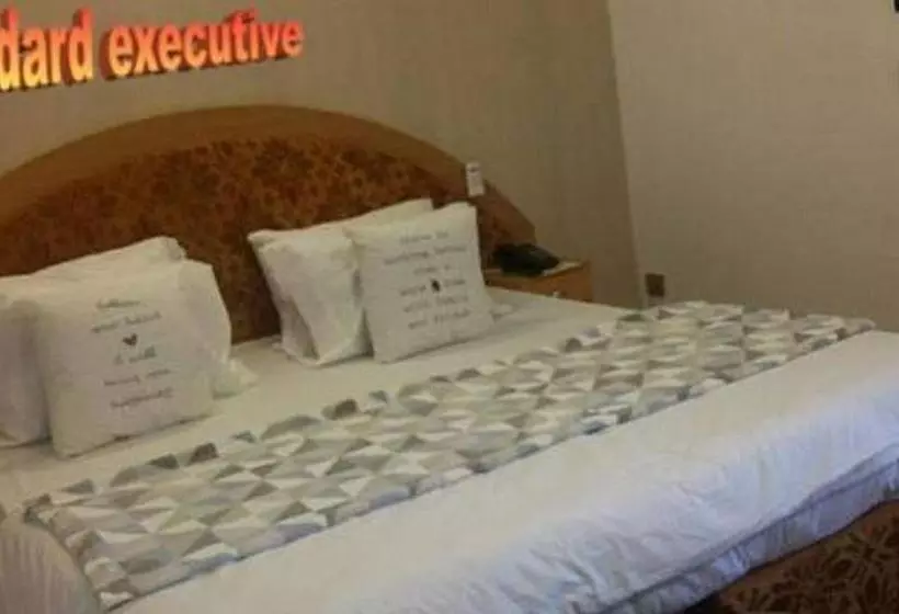 پانسیون Neyo And Suites