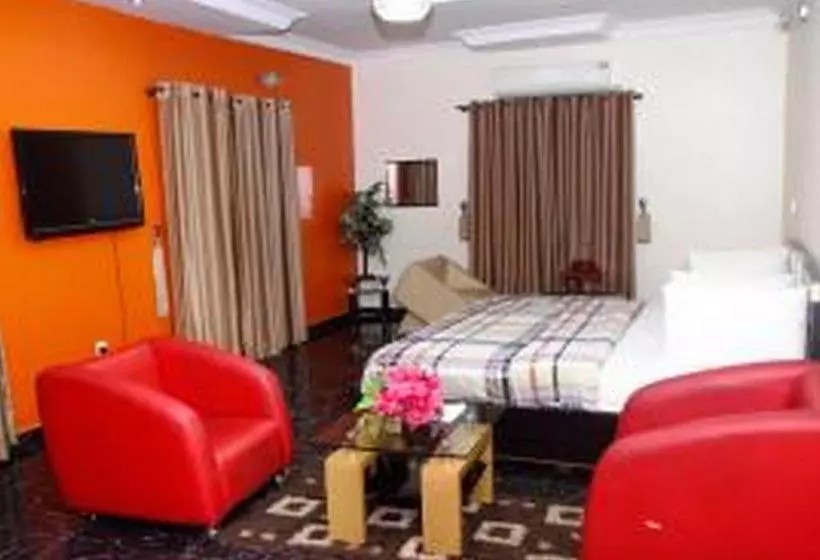 پانسیون Neyo And Suites