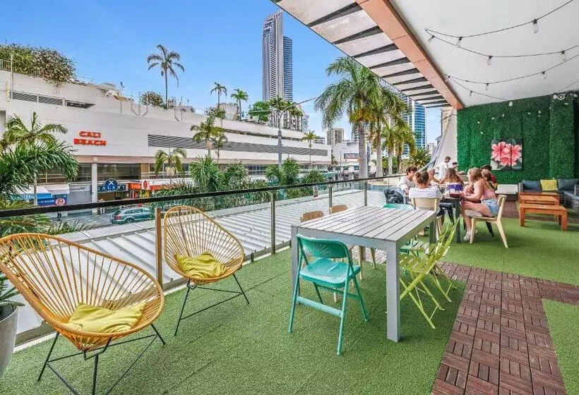Tequila Sunrise Hostel Surfers Paradise