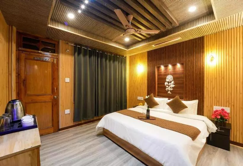 Babylon Resort