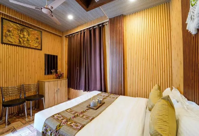 Babylon Resort