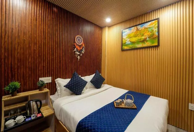 Babylon Resort