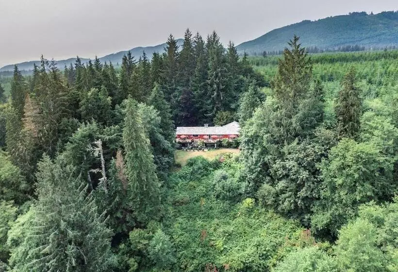 Aamiaismajoitus (B&B) Misty Valley Inn