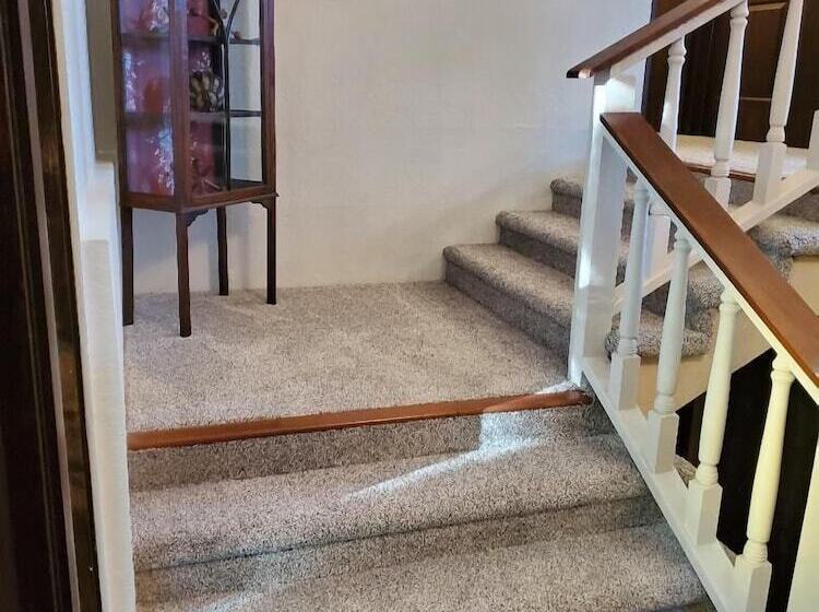 住宿加早餐  Misty Valley Inn