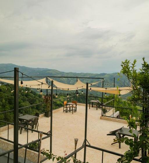 Entre Verdes Hotel & Glamping