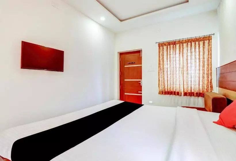 ホテル Capital O 79172 Residenza  Dreams Paradise