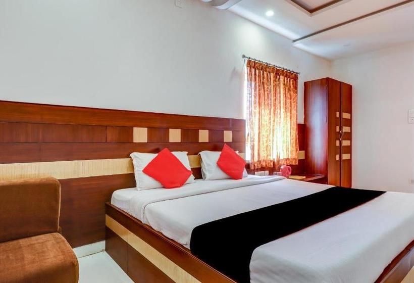 호텔 Capital O 79172 Residenza  Dreams Paradise