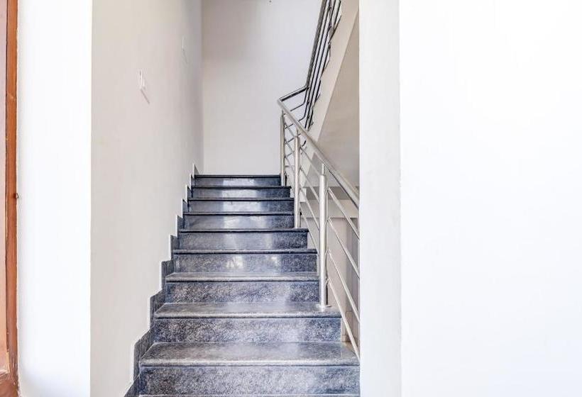 호텔 Capital O 79172 Residenza  Dreams Paradise