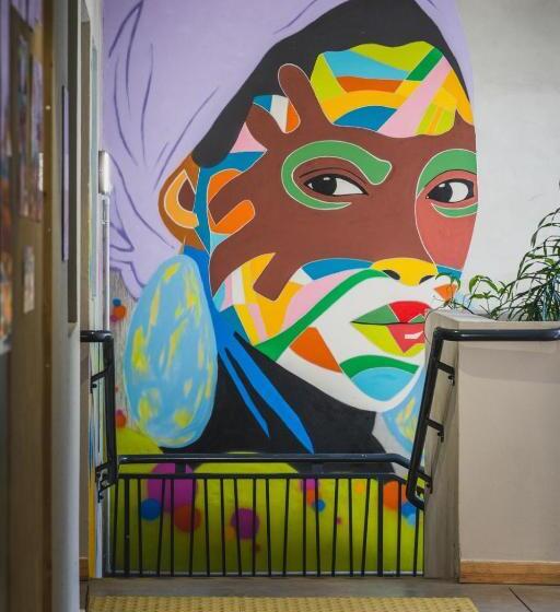 هتل Hôtel Le Terre Sainte