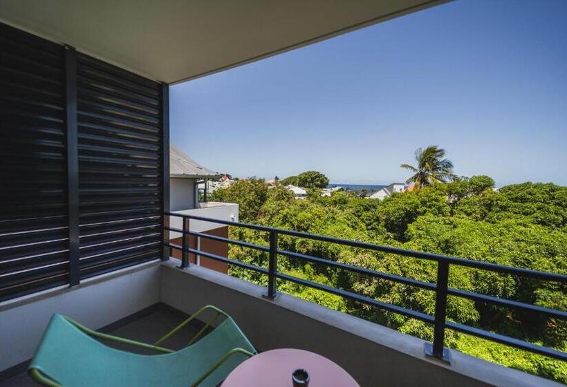 هتل Hôtel Le Terre Sainte