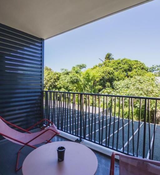 هتل Hôtel Le Terre Sainte