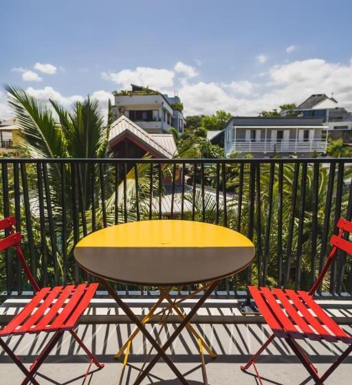 هتل Hôtel Le Terre Sainte