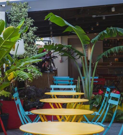 هتل Hôtel Le Terre Sainte