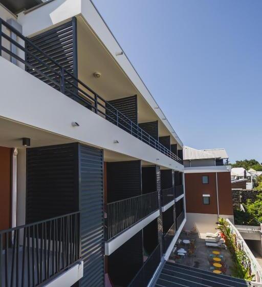 هتل Hôtel Le Terre Sainte