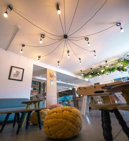 هتل Hôtel Le Terre Sainte