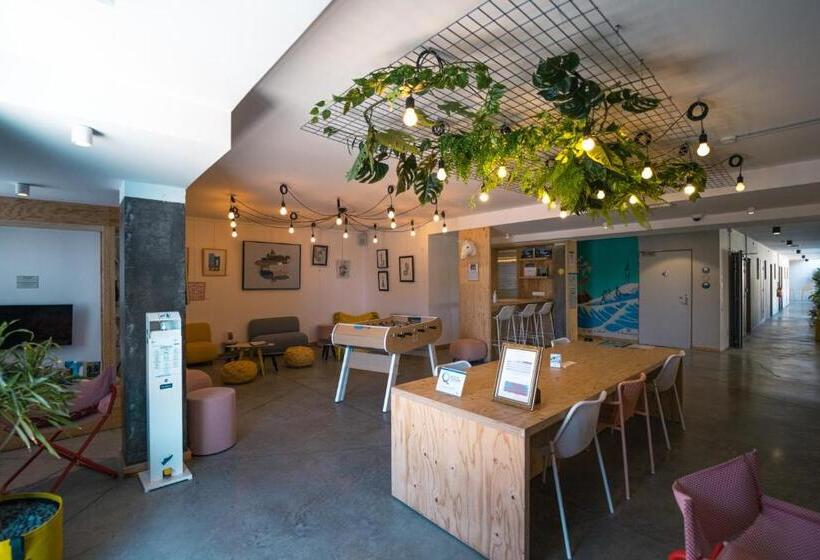 هتل Hôtel Le Terre Sainte