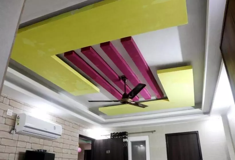 Hotel Krishna Dreams