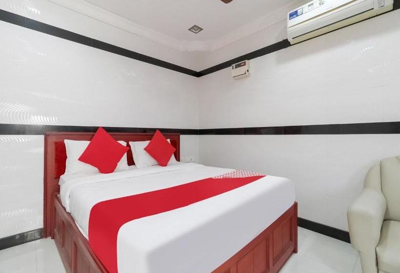 בית מלון כפרי Oyo 78762 Sun Residency