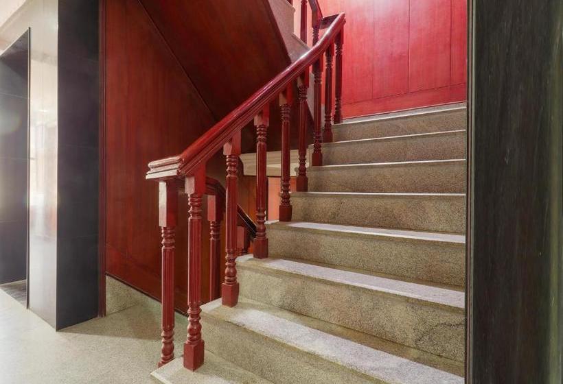 בית מלון כפרי Oyo 78762 Sun Residency