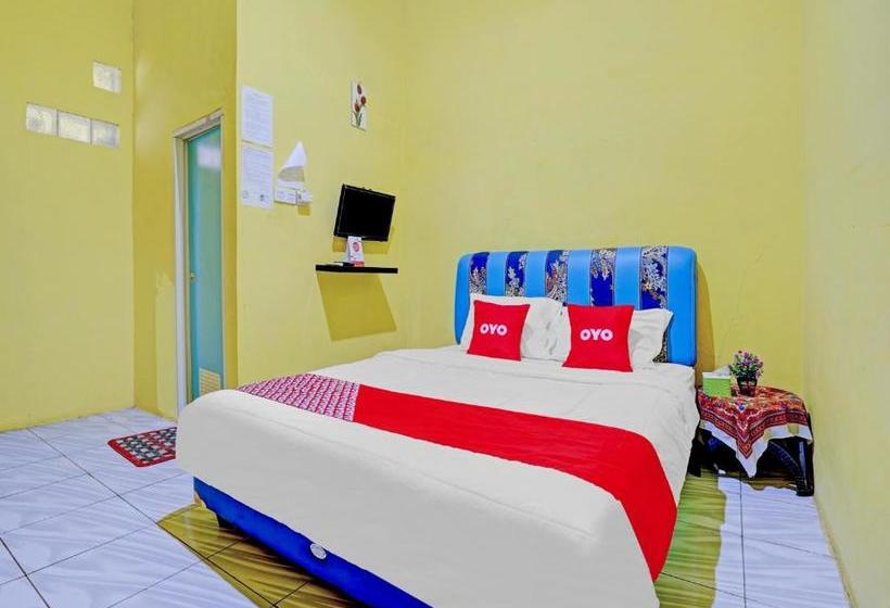 בית מלון כפרי Oyo 90332 Puri Pembangunan Residence Syariah