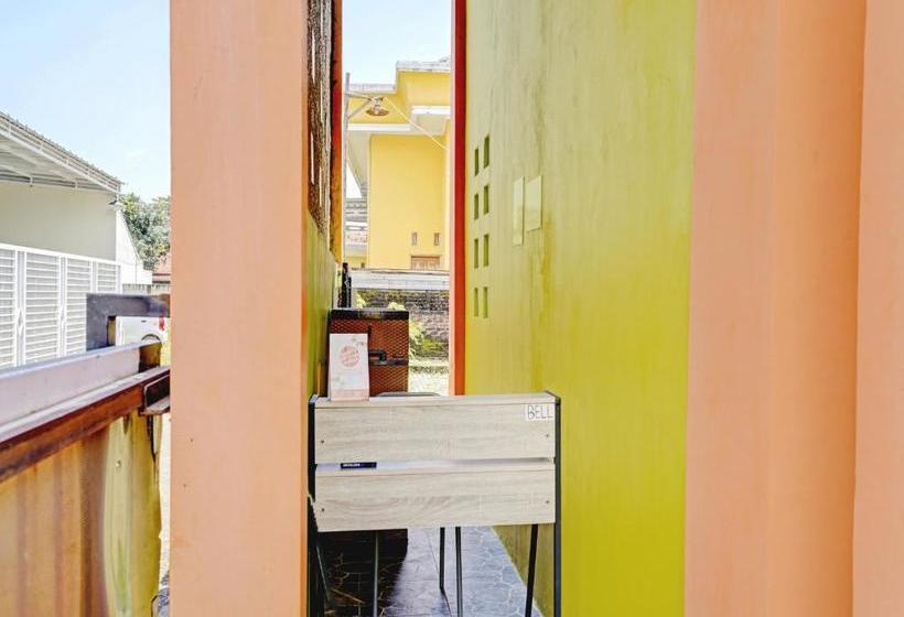 בית מלון כפרי Oyo 90332 Puri Pembangunan Residence Syariah