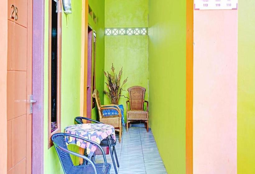 בית מלון כפרי Oyo 90332 Puri Pembangunan Residence Syariah