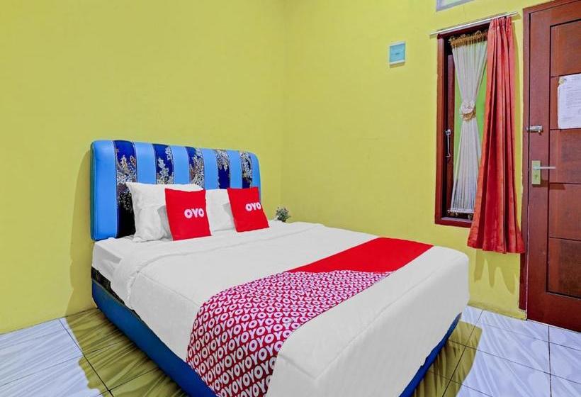 בית מלון כפרי Oyo 90332 Puri Pembangunan Residence Syariah