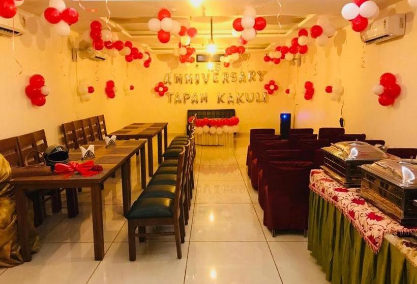 Hotel Wisteria Main Highway