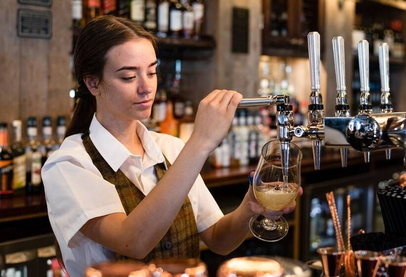 هتل The Seaburn Inn   The Inn Collection Group