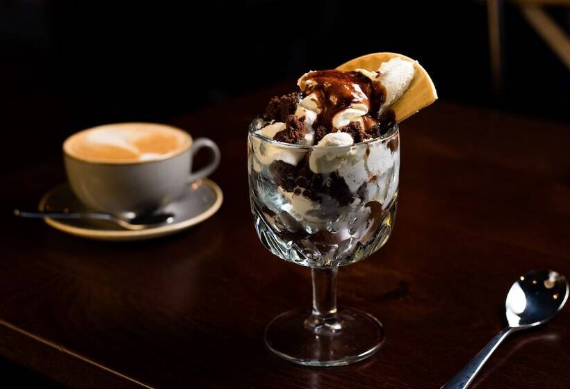 هتل The Seaburn Inn   The Inn Collection Group