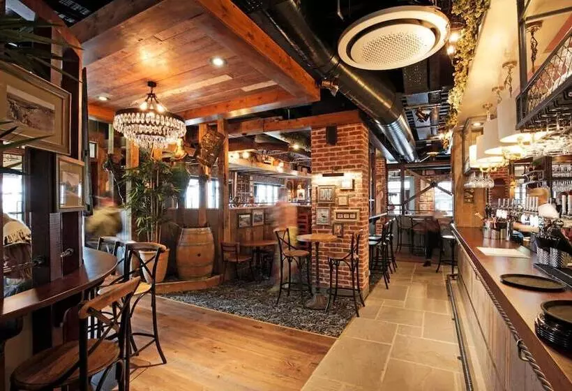 Hotelli The Seaburn Inn   The Inn Collection Group