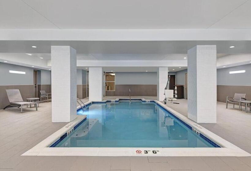 فندق Towneplace Suites By Marriott Cincinnati Downtown