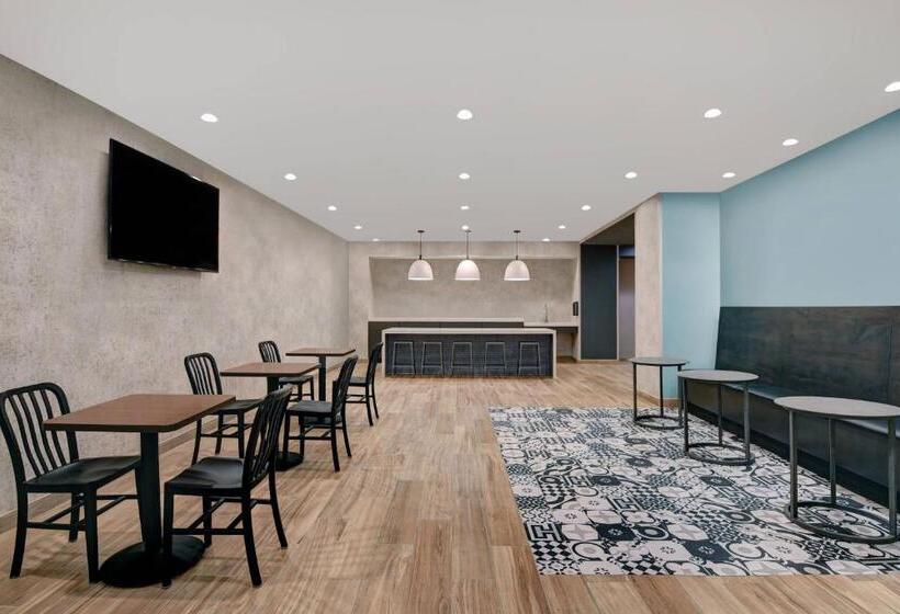 فندق Towneplace Suites By Marriott Cincinnati Downtown