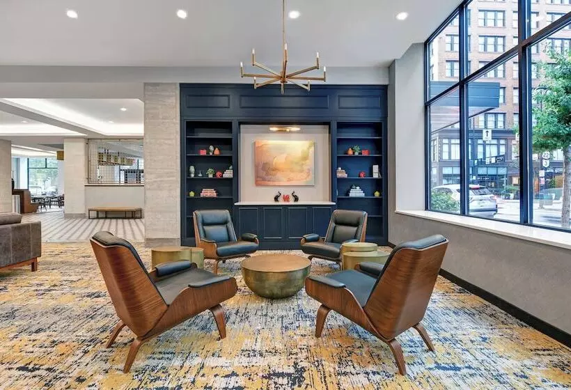 ホテル Towneplace Suites By Marriott Cincinnati Downtown