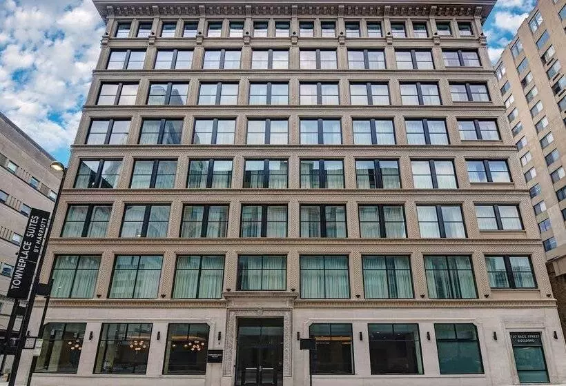 ホテル Towneplace Suites By Marriott Cincinnati Downtown