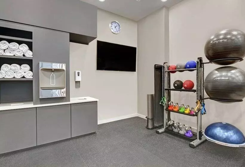 ホテル Towneplace Suites By Marriott Cincinnati Downtown