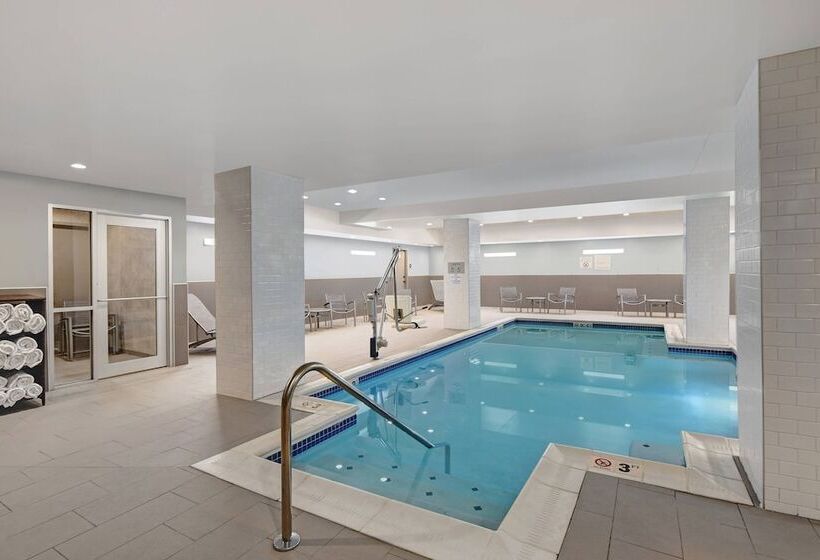 فندق Towneplace Suites By Marriott Cincinnati Downtown