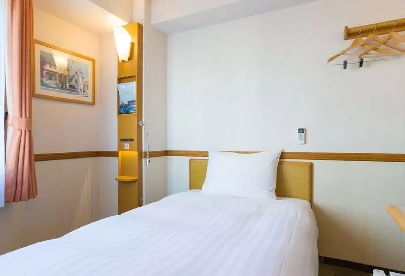Hotelli Toyoko Inn Niigata Ekimae