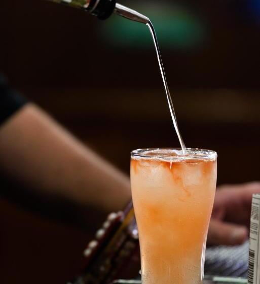 New Crown Hotel Motel