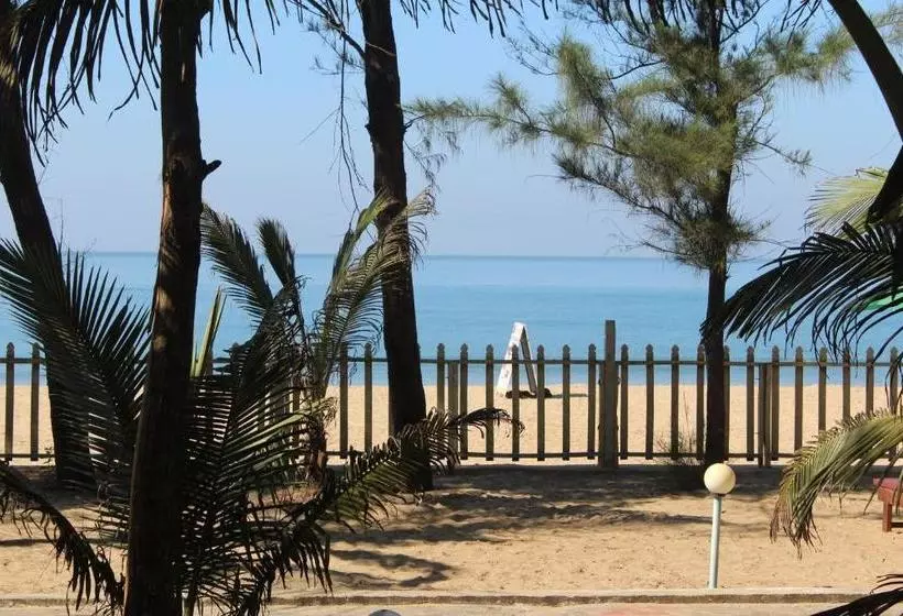 リゾートホテル Deva Samudra Beach Stay