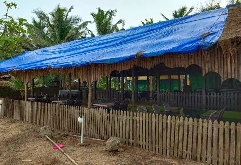 リゾートホテル Deva Samudra Beach Stay