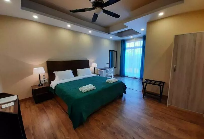 Lomakeskus Shalom Farmhouse By The Hillside