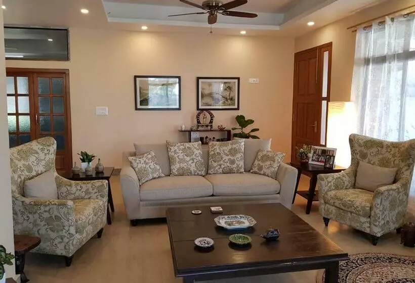 Lomakeskus Shalom Farmhouse By The Hillside