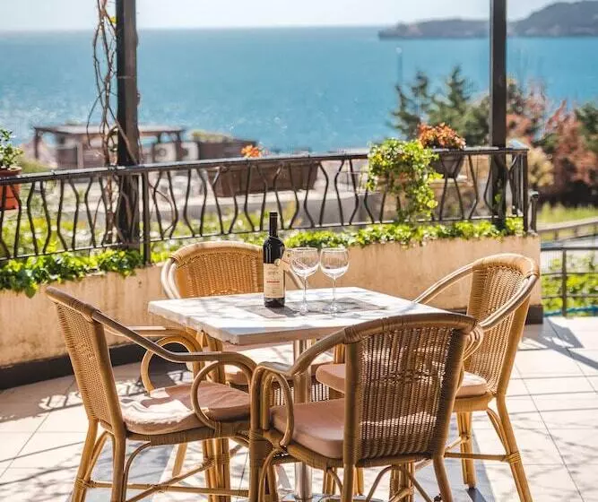 هتل & Apartments Hec Residence