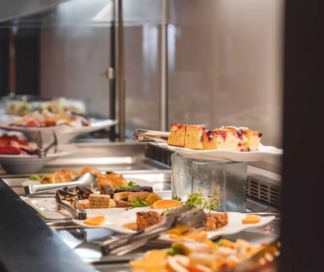 هتل & Apartments Hec Residence