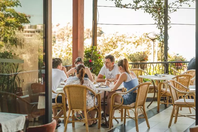 هتل & Apartments Hec Residence