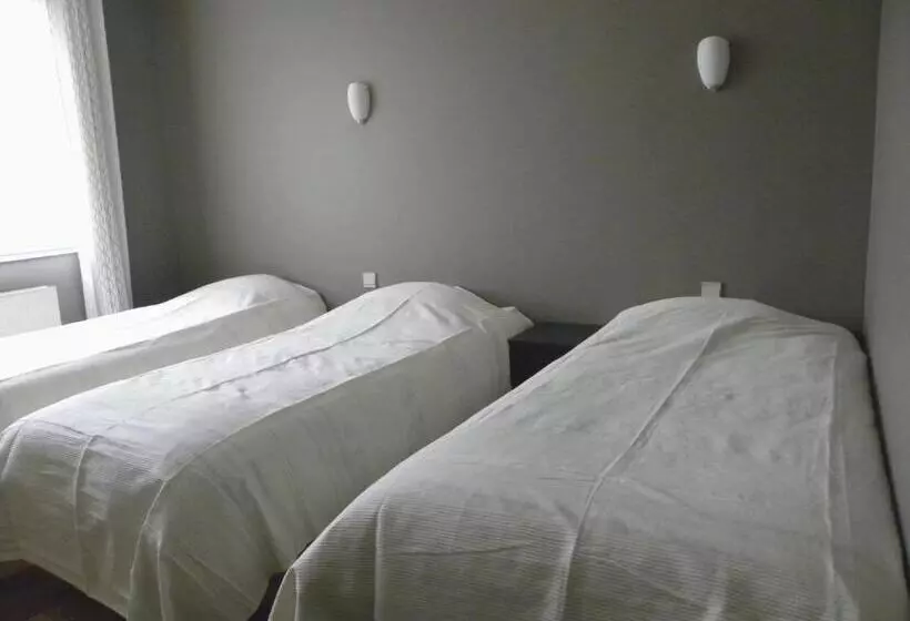 בית מלון כפרי Avalon