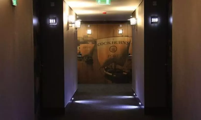 هتل Axis Porto Business & Spa